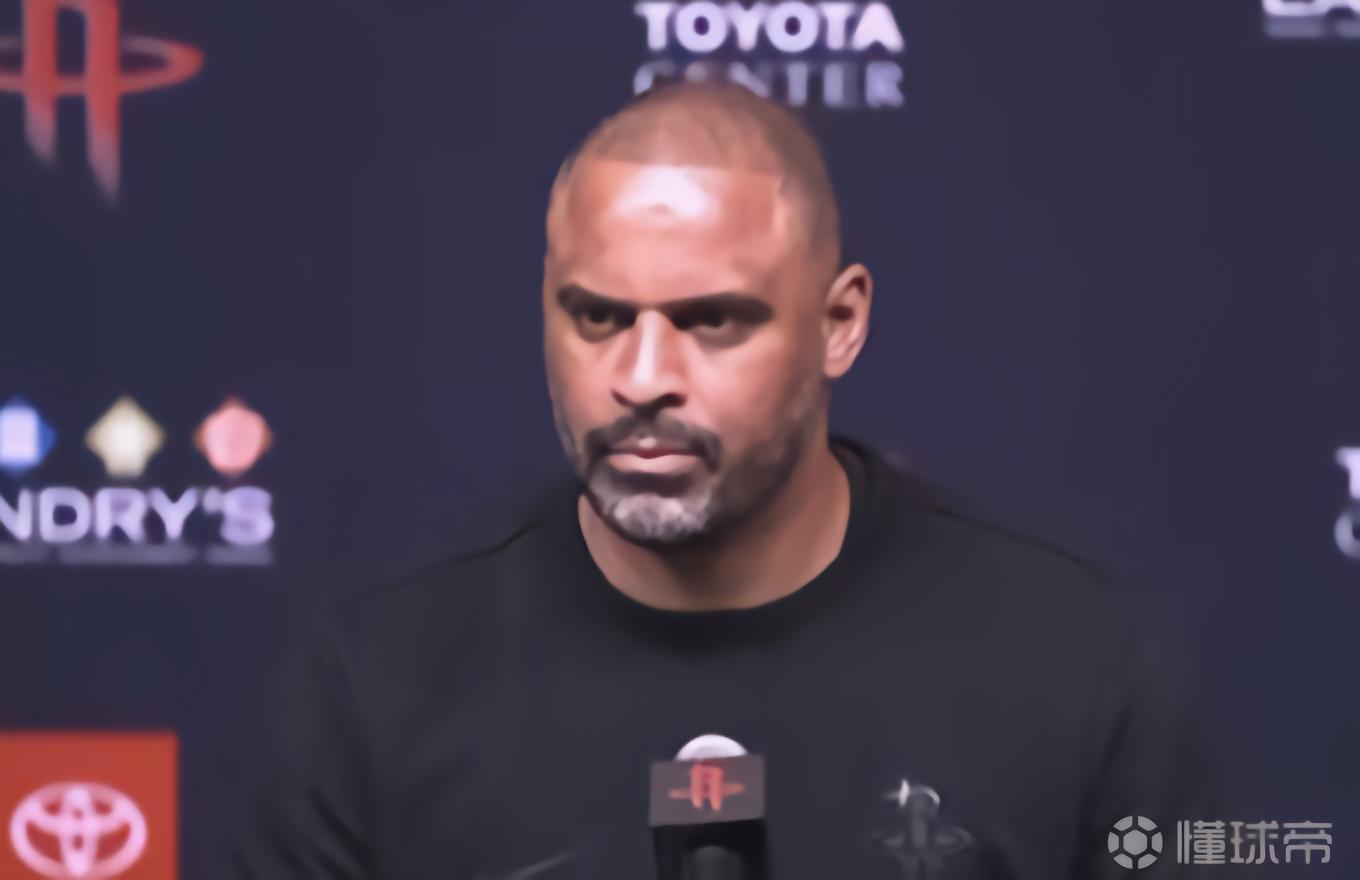 乌度卡：战绩本可以比52胜更好，季后赛会用多人轮换防守詹姆斯